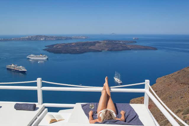 Hôtel On The Rocks Santorini à Imerovígli Extérieur photo